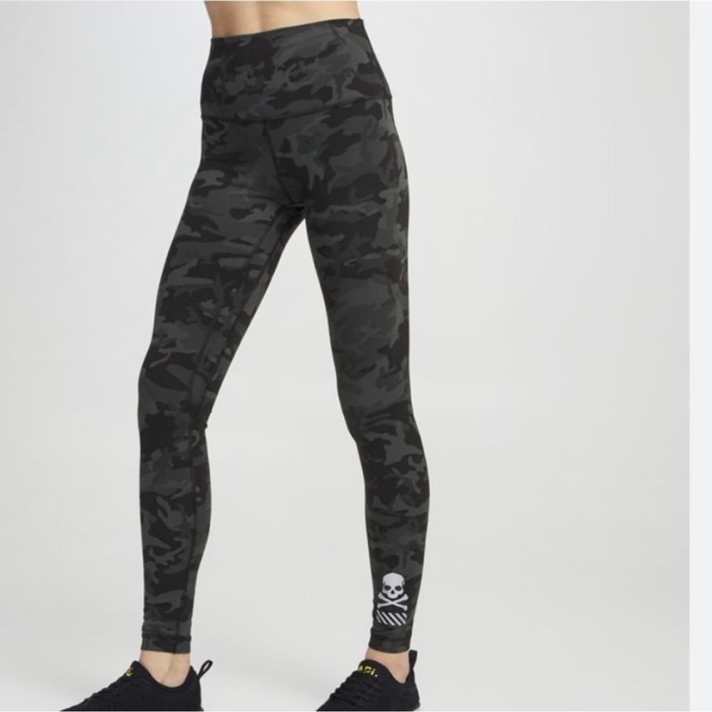 LuLuLemon Align Pant 28” Heritage 365 Camo Dark Olive Multi Soul Cycle Collab 8